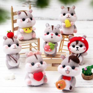 Hamster with Corn Needle Felting Kit. Wizardi DIY Wool Craft Kit F07N8-W130