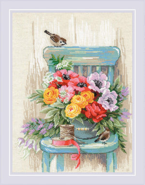 Garden Flowers R2299 Counted Cross Stitch Kit