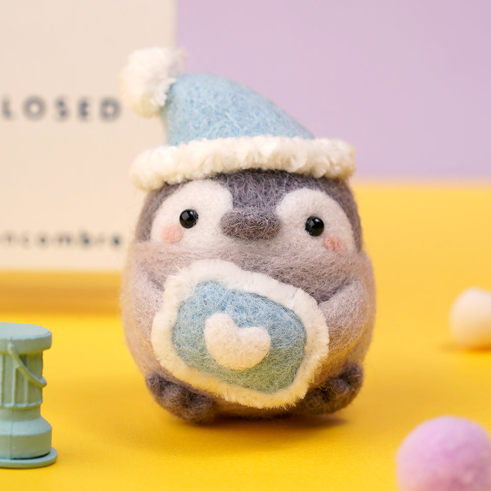 Sleepy Penguin Needle Felting Kit. Wizardi DIY Wool Craft Kit F07N8-W115