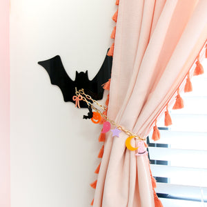 Bat acrylic curtain back plate with chain