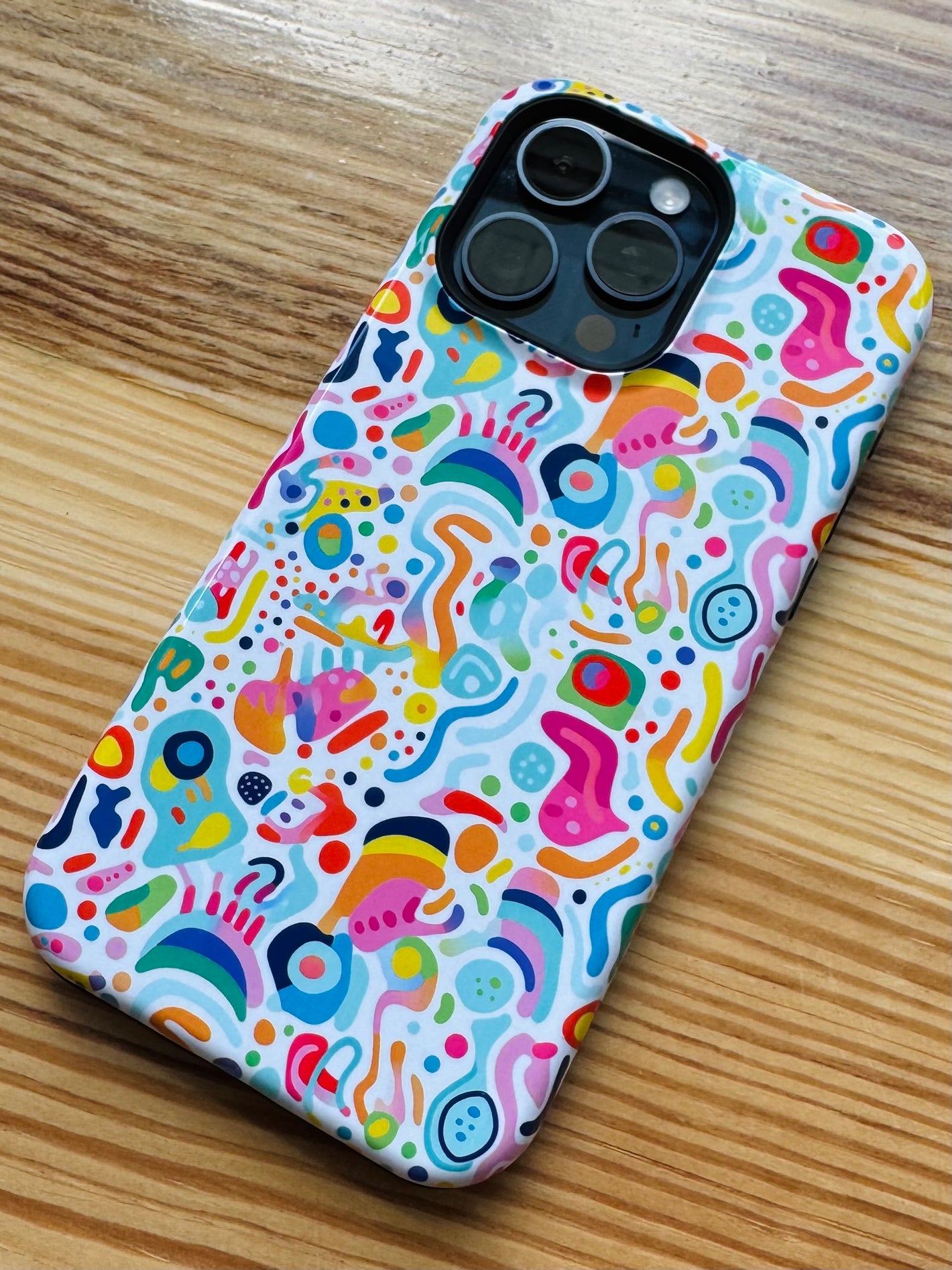 Bespattered Facade Rainbow Doodles Impact-Resistant Case