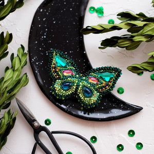 Emerald August Bead Embroidery Decoration Kit by Abris Art AD-035