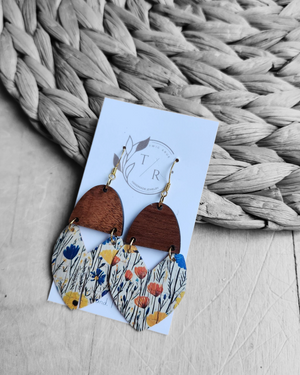 Dylan|Fringe Cork with Wood triangle